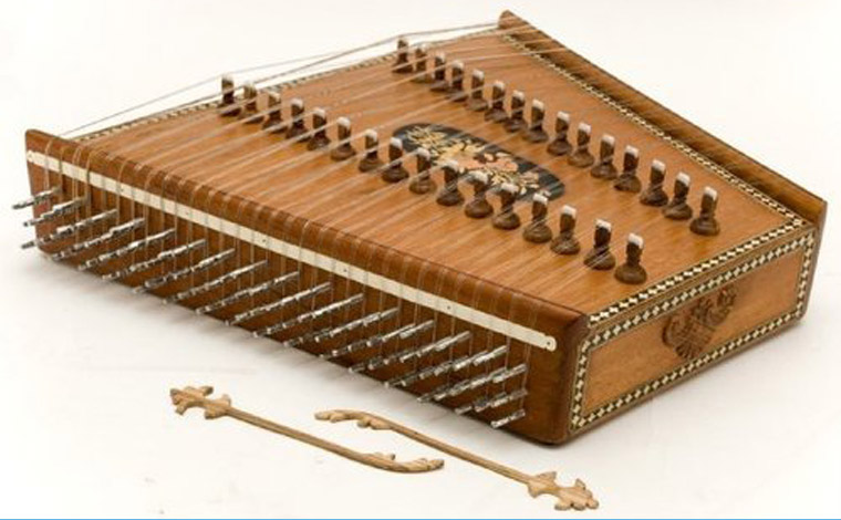 民族楽器 サントゥール (イラン) سَنتور - 打楽器、ドラム